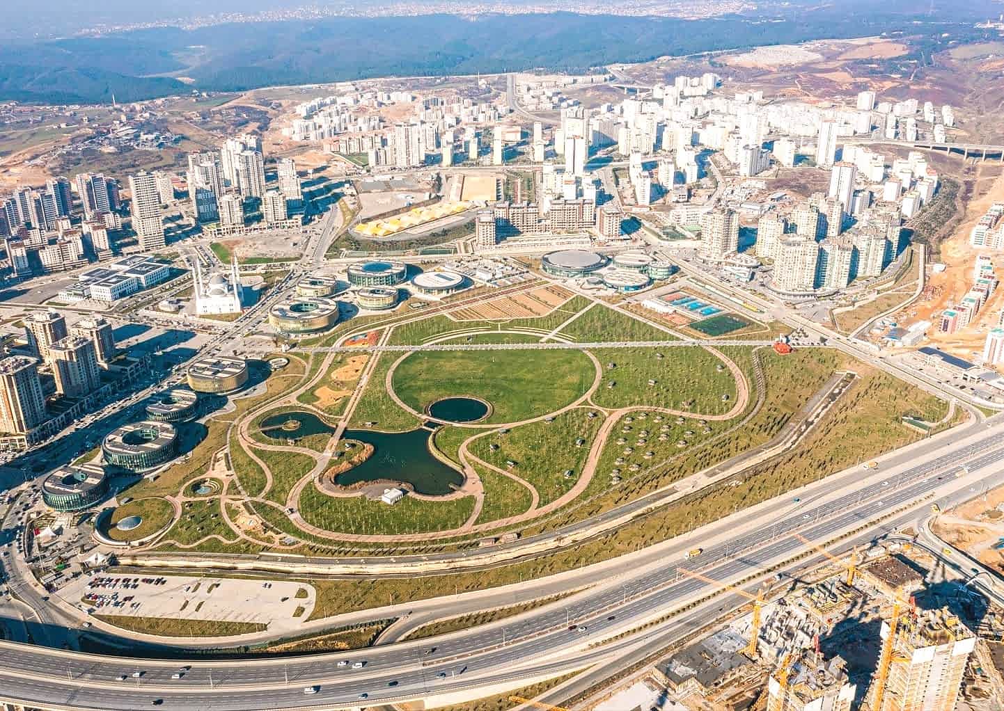 Kuzey Yakası And Başakşehir Natıonal Garden